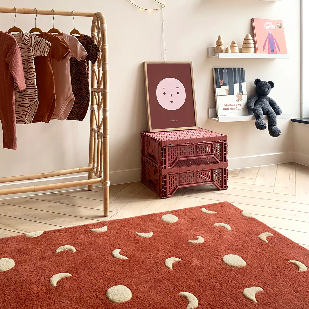 Moon Rug - Brick Red & Gold - Image 2